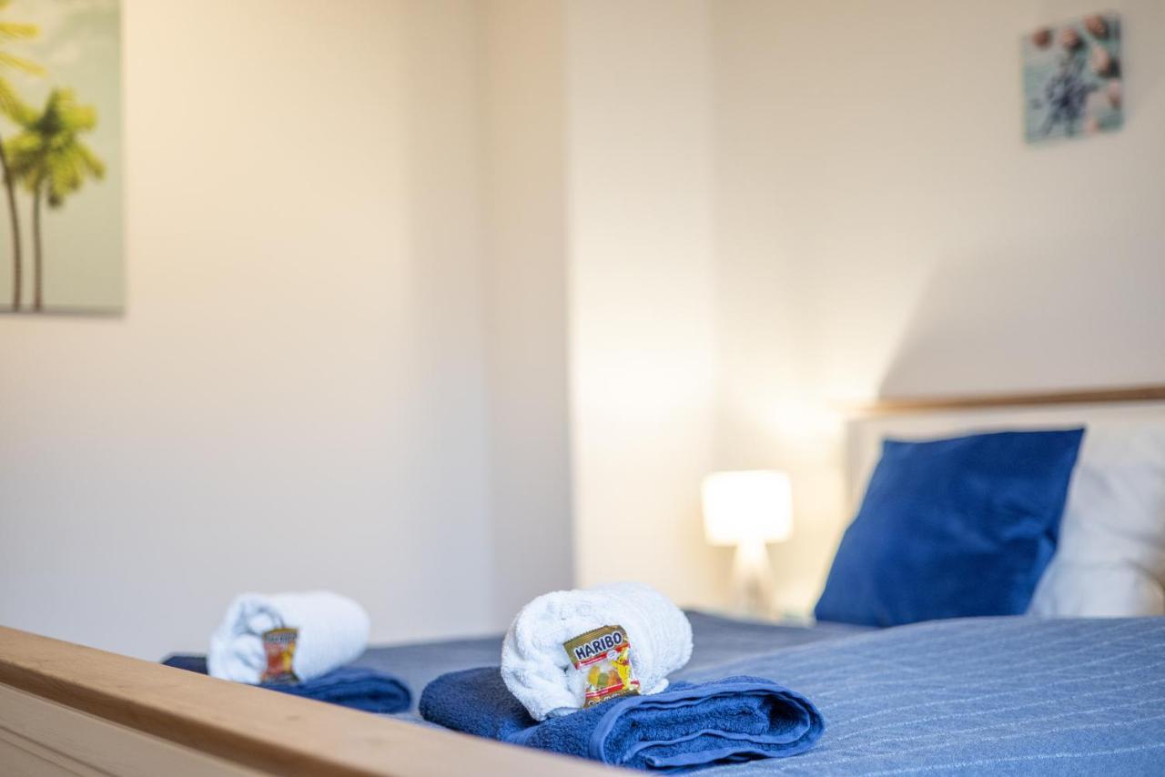 Bright - Beachstyle - Kitchen - Kingbed - Parking - Netflix Appartement Augsburg Buitenkant foto