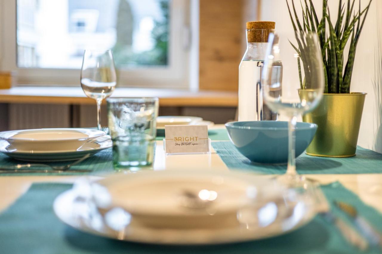 Bright - Beachstyle - Kitchen - Kingbed - Parking - Netflix Appartement Augsburg Buitenkant foto